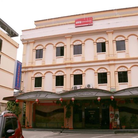 Oyo 90269 Hotel Indorasa 2 Jodoh  Luaran gambar