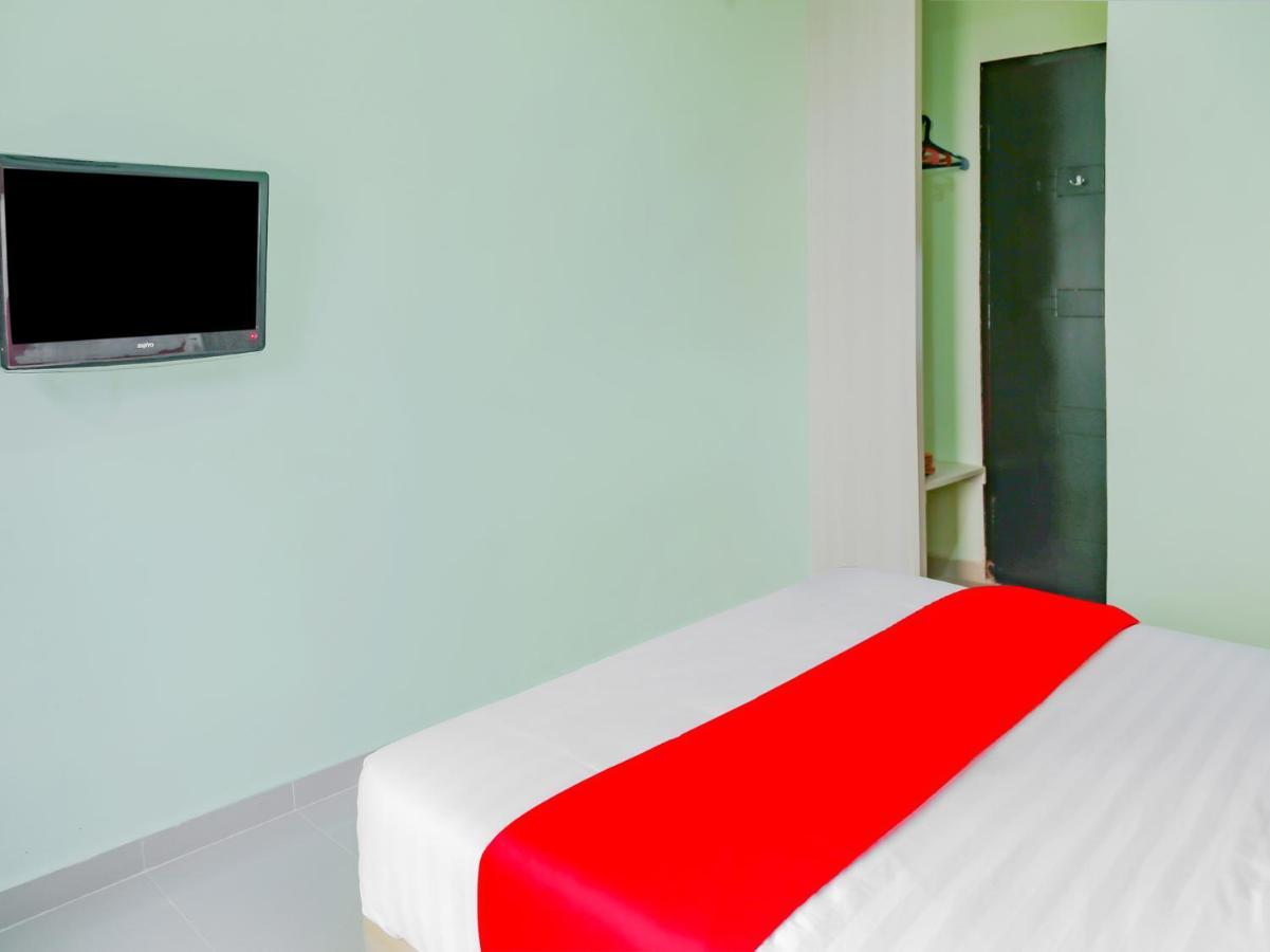 Oyo 90269 Hotel Indorasa 2 Jodoh  Luaran gambar