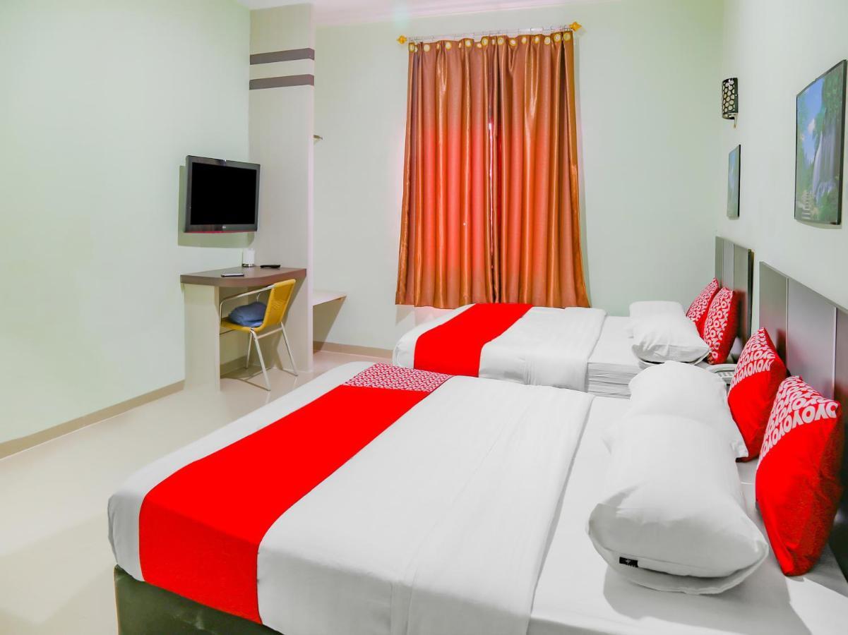 Oyo 90269 Hotel Indorasa 2 Jodoh  Luaran gambar