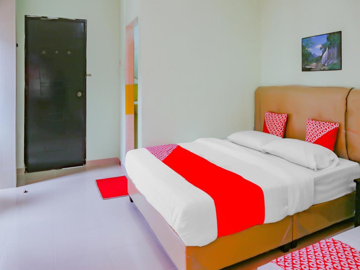 Oyo 90269 Hotel Indorasa 2 Jodoh  Luaran gambar