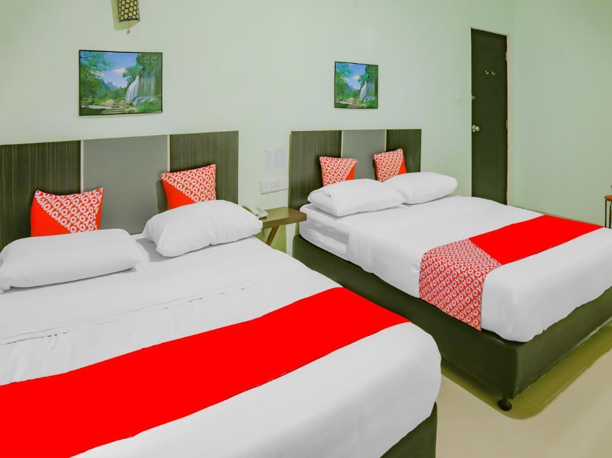 Oyo 90269 Hotel Indorasa 2 Jodoh  Luaran gambar